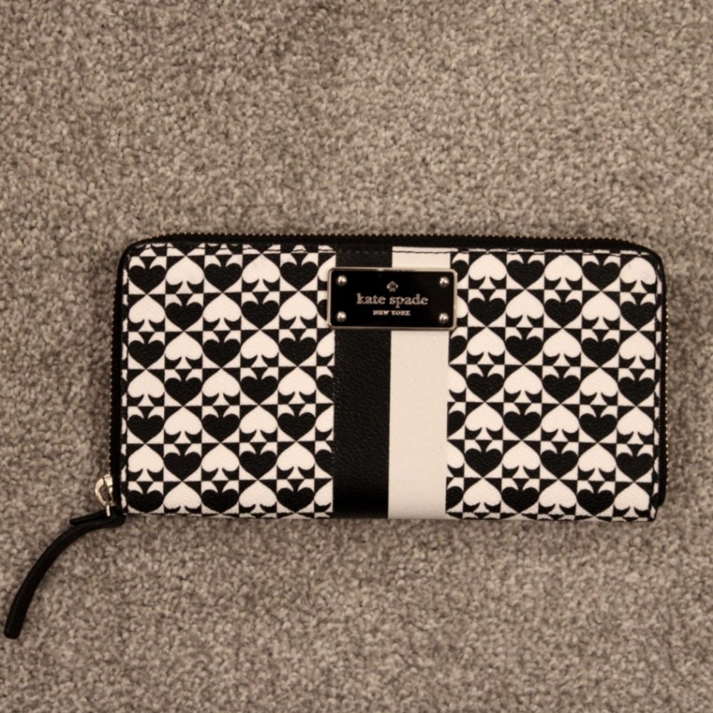 Kate Spade Black and White Neda Wallet